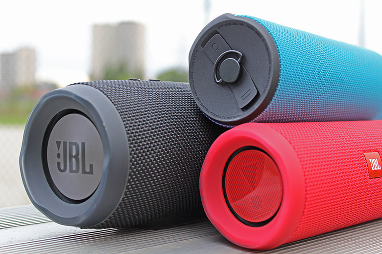 Compare jbl charge 3 best sale and 4